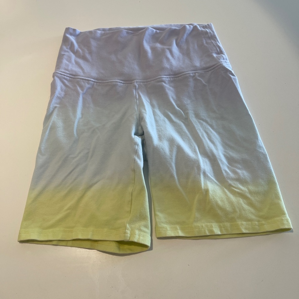Aritzia shorts